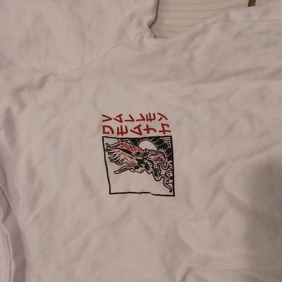 4/$40 White Death Valley Tee - Size Small (7/8, Youth) - Picture 2 of 8